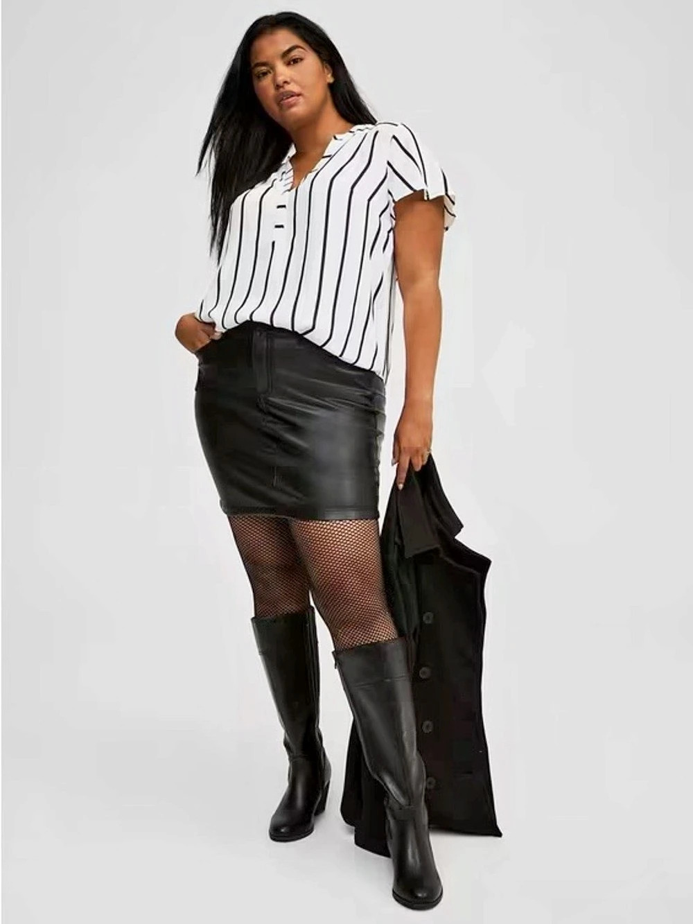Torrid Harper Flutter Sleeve Blouse Size 3